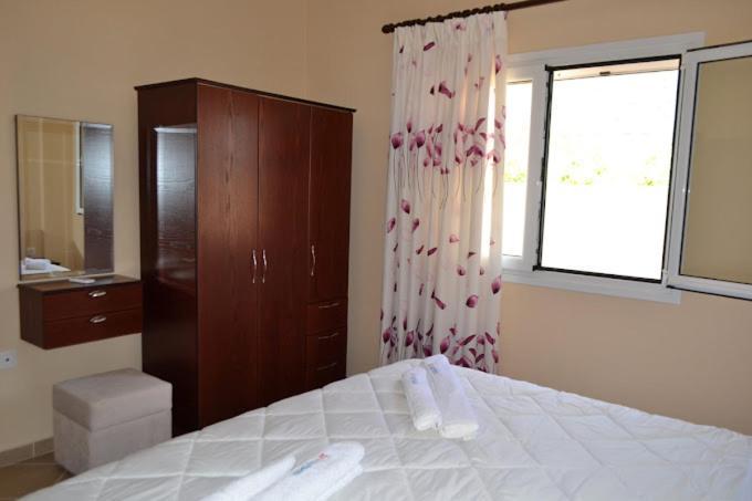 Rios Apartament Apartment Ksamil